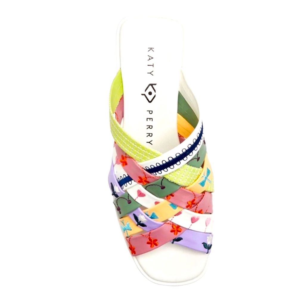 🤍💚❤️🩵💙🩶🔥 THE BUSY BEE CRISS CROSS SLIDE.
BRAND NEW. KATY PERRY COLLECTION